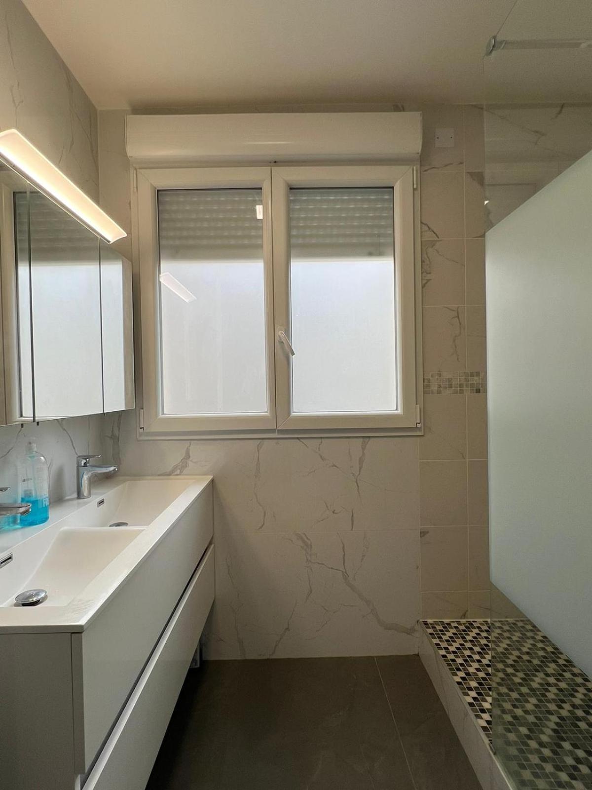 Location 3 Chambres Spacieuses Dans Appartment 2 Mn Rer Bussy Saint Georges Luaran gambar