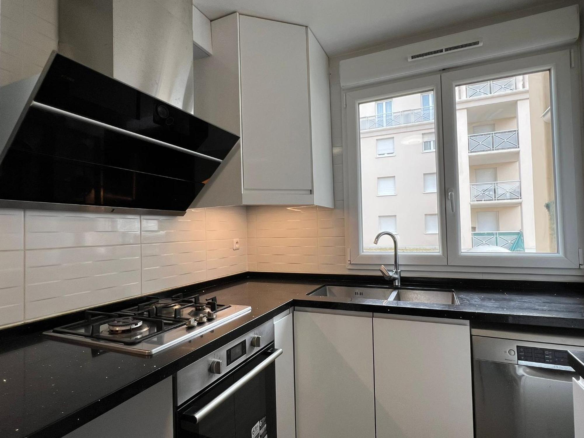 Location 3 Chambres Spacieuses Dans Appartment 2 Mn Rer Bussy Saint Georges Luaran gambar