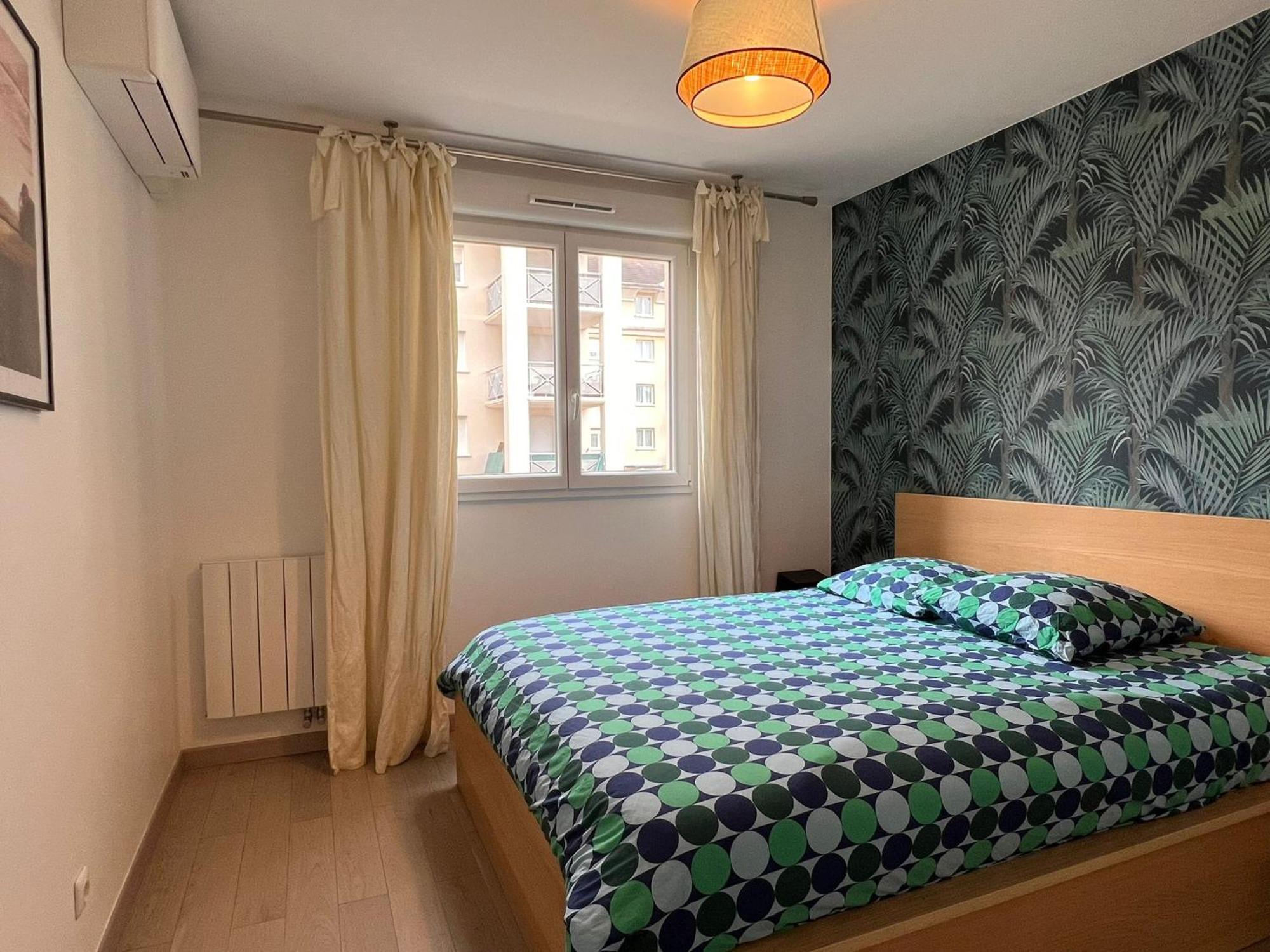 Location 3 Chambres Spacieuses Dans Appartment 2 Mn Rer Bussy Saint Georges Luaran gambar